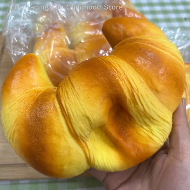 スーパー粘着ソフトビッグクロワッサンおもちゃ遅い上昇粘着ストレスリリーフおもちゃ Abreact 現実的なスクイーズおもちゃ子供大人のため
