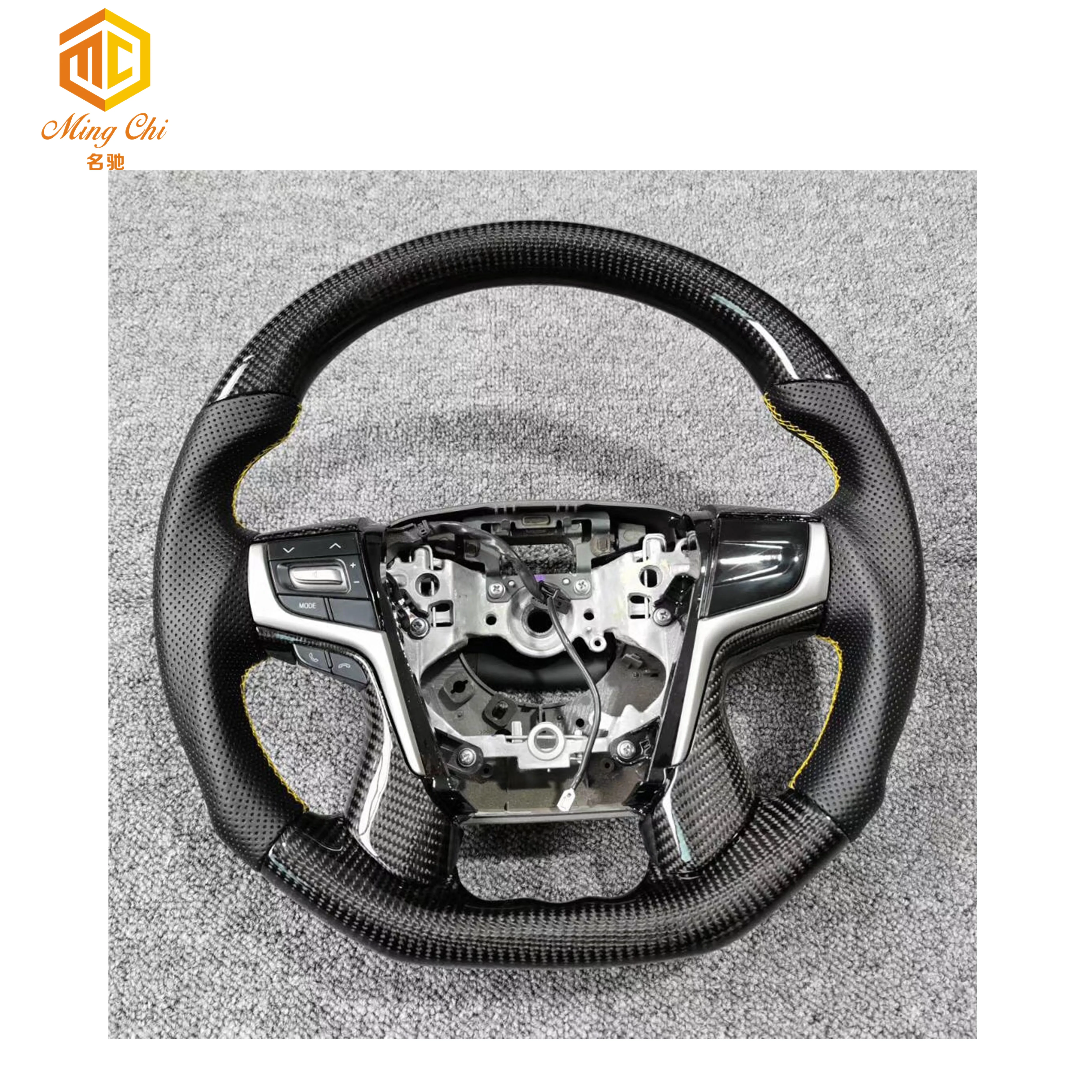 Carbon fiber steering wheel is suitable for Toyota Erffa Prado Rand Cool Road Ze and Crown