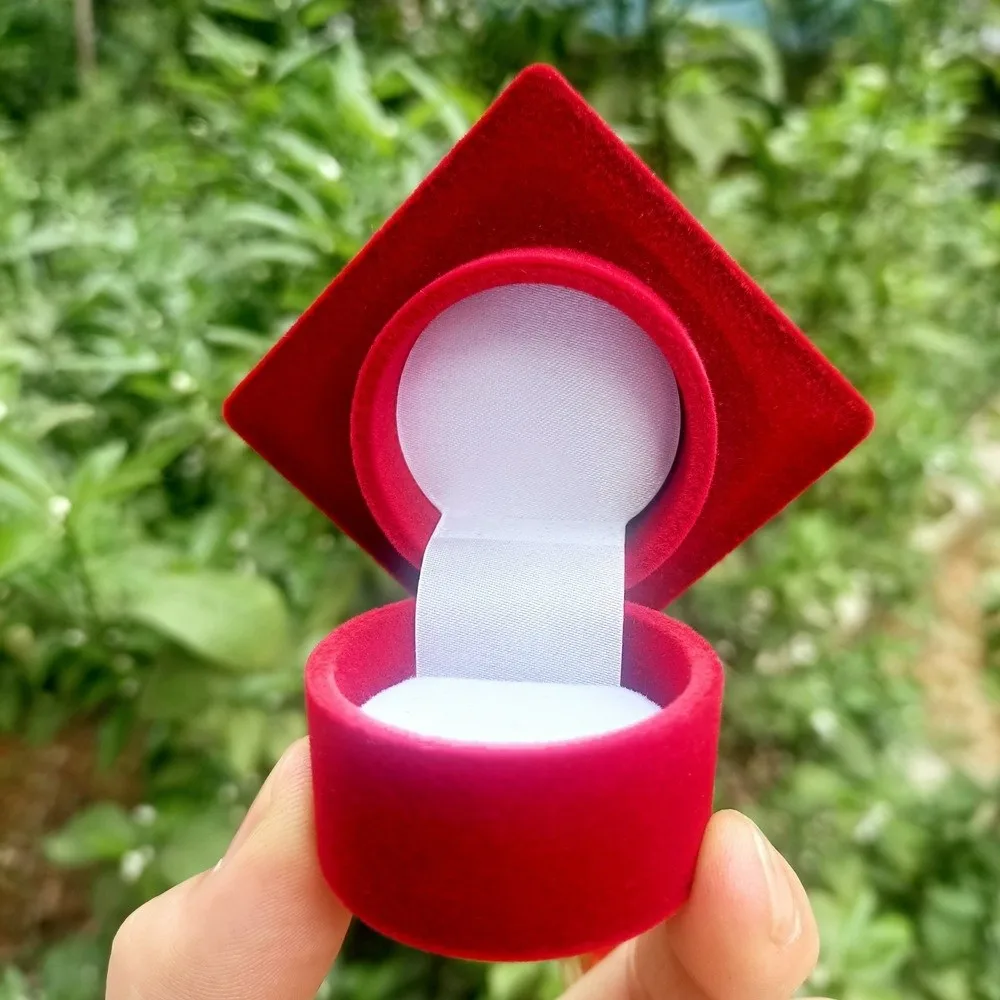 Velvet-Lined Graduation Cap Jewelry Box Exquisite Multi-color Phd Cap-Shaped Graduation Ring Box Funny Graduation Decor