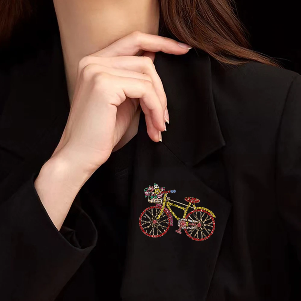 دبابيس الدراجة الحديثة خمر الملونة حجر الراين دراجة الأزهار دبابيس للنساء مكتب مجوهرات عادية هدية تذكارية للحفلات #2