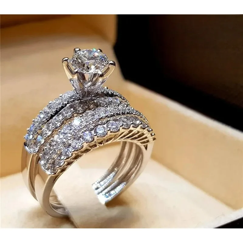 925-sterling-silver-sparkling-diamond-round-engagement-ring-set-for-ladies-with-European-and-American-temperament,-two-piece-set