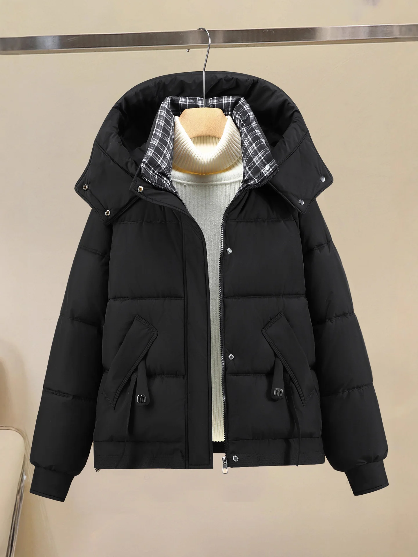 

Короткая хлопковая куртка с капюшоном, женская зимняя новая корейская версия, простое клетчатое пальто, модный топ с воротником-стойкой и длинными рукавами