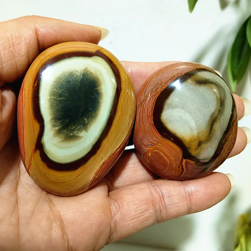 

Natural Pretty Ocean Stone Palm Feng Shui Witchcraft Spiritual Meditation Reiki Energy Crystals Room Decoration