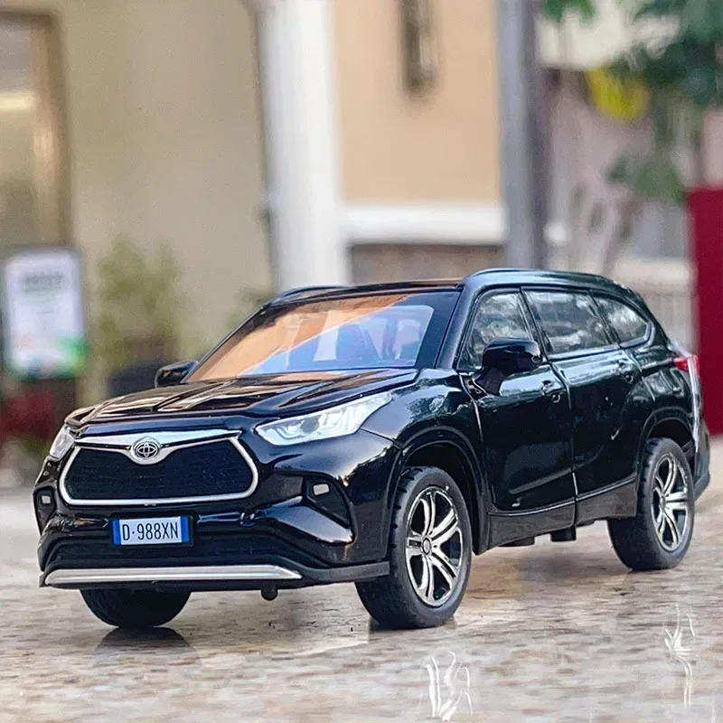 1:32 Toyota Highlander 2023 SUV lega pressofuso modello di auto giocattolo suono e luce tirare indietro giocattolo per bambini da collezione regalo di compleanno