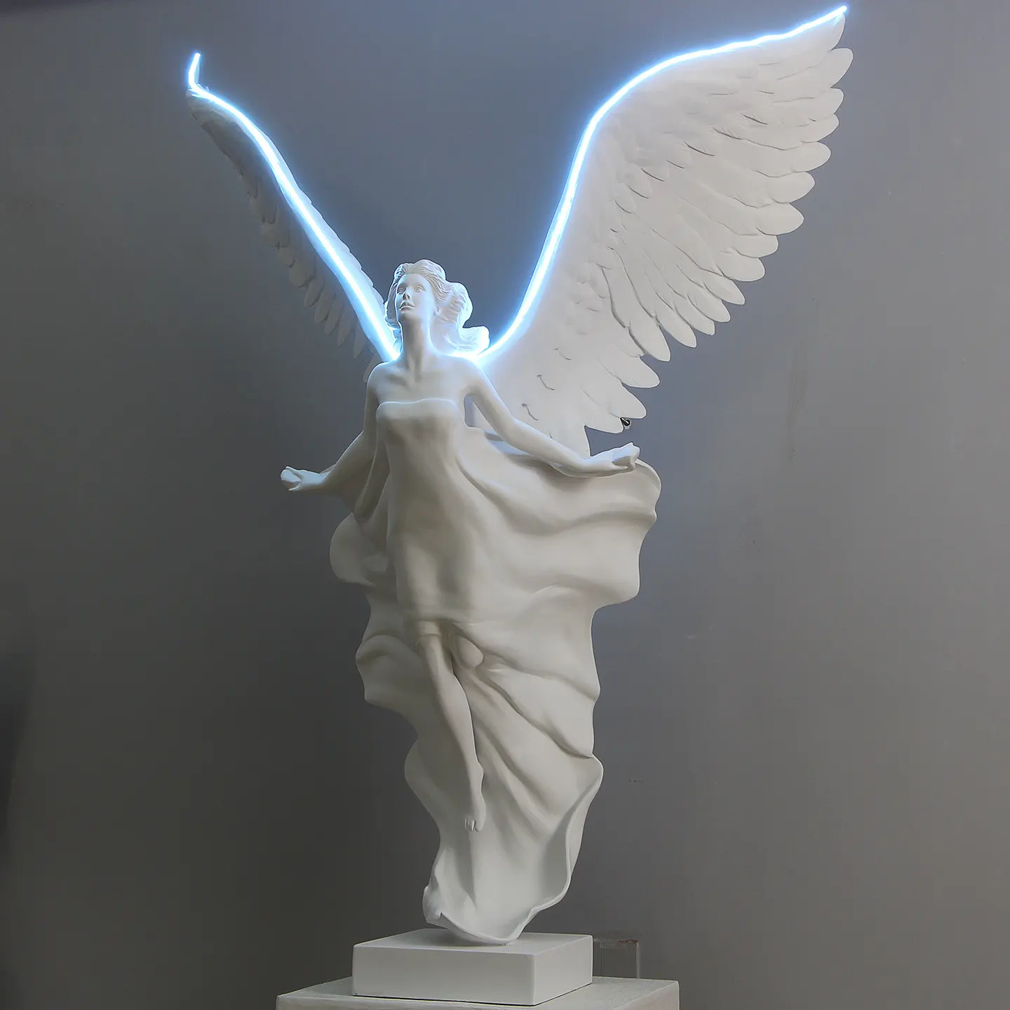 xx-Flying Angel Modern Internet Celebrity Check-in Decoration Custom Large Cafe Sculpture Artwork Wall Hanging Fiberglass Soft