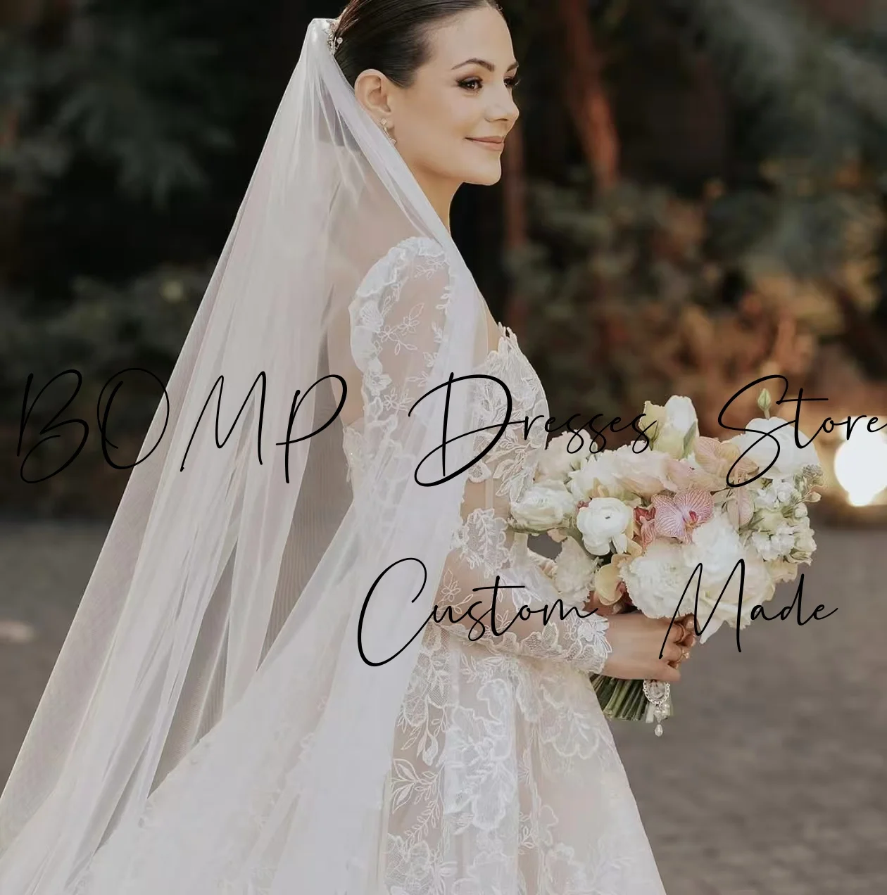 BOMP クラシックアイボリーレースのウェディングドレスイリュージョンフルスリーブドレープ A ラインスイープトレインブライダルドレスカスタマイズされたローブデマリー