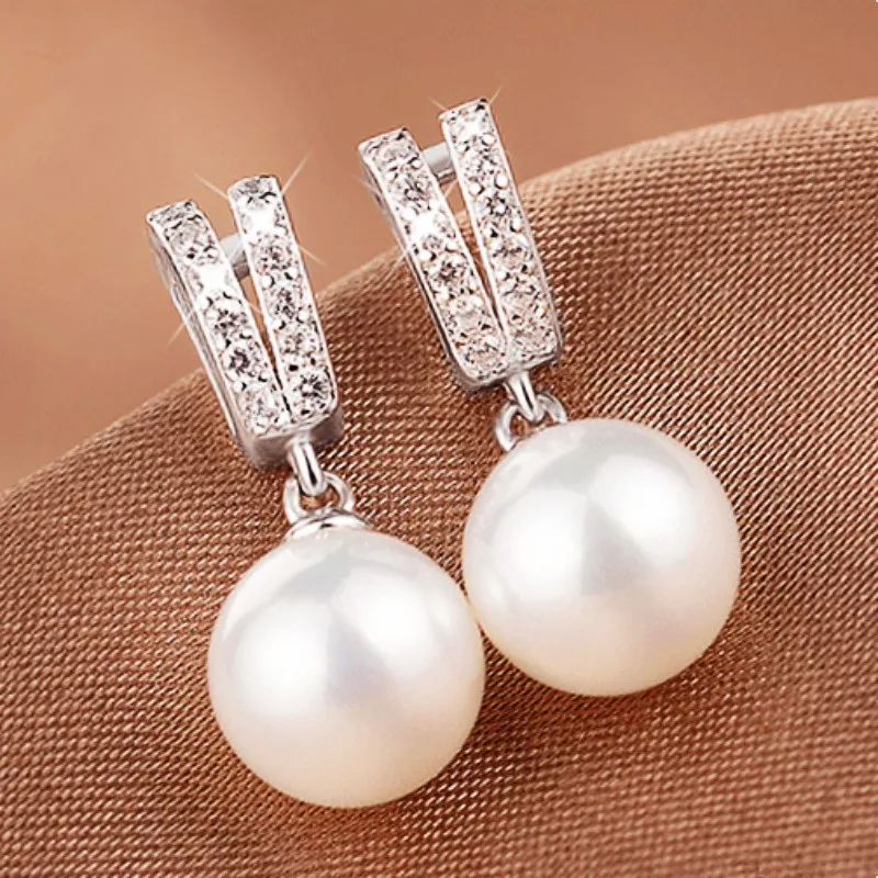 Huitan Moderne Simulierte Perle Baumeln Ohrringe 2021 Trend Mode Ohrringe für Frauen Elegante Accessoires Hohe Qualität Schmuck Heißer