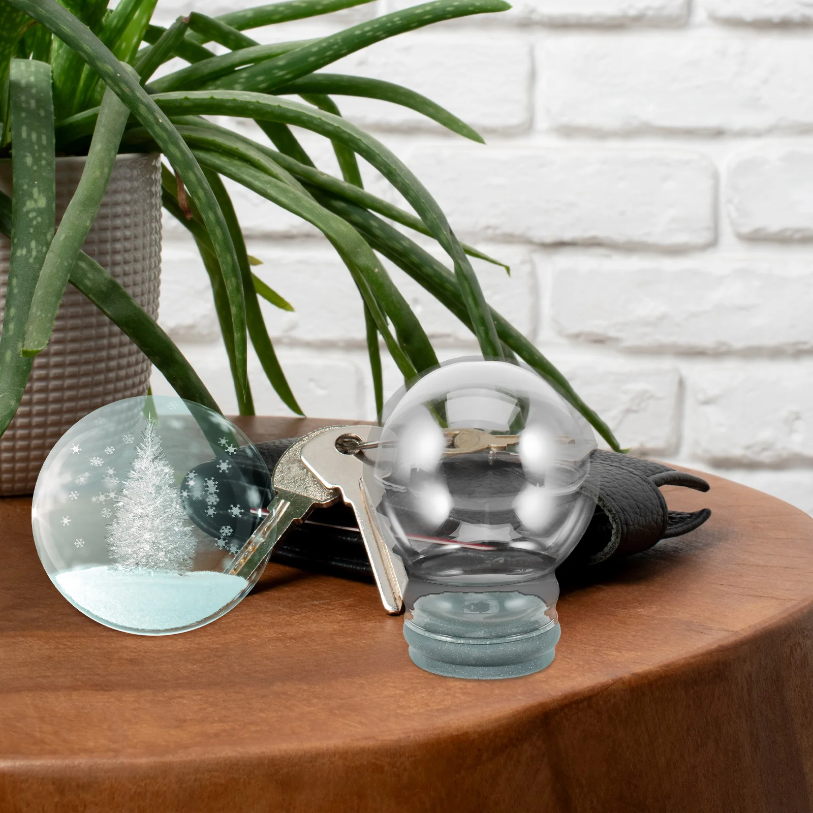 

DIY Snow Globe Kit Clear 3.93 Inch Glass Water Globes for Home Decor Holiday Decorations Snow Globe Making Kit for Kids Adults