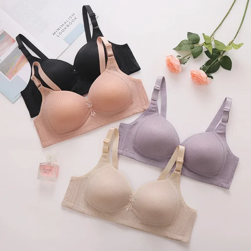 Women's Strapless Bra with Breathable Holes and Comfortable Four Breasted Female's Underwear Women's Intimates