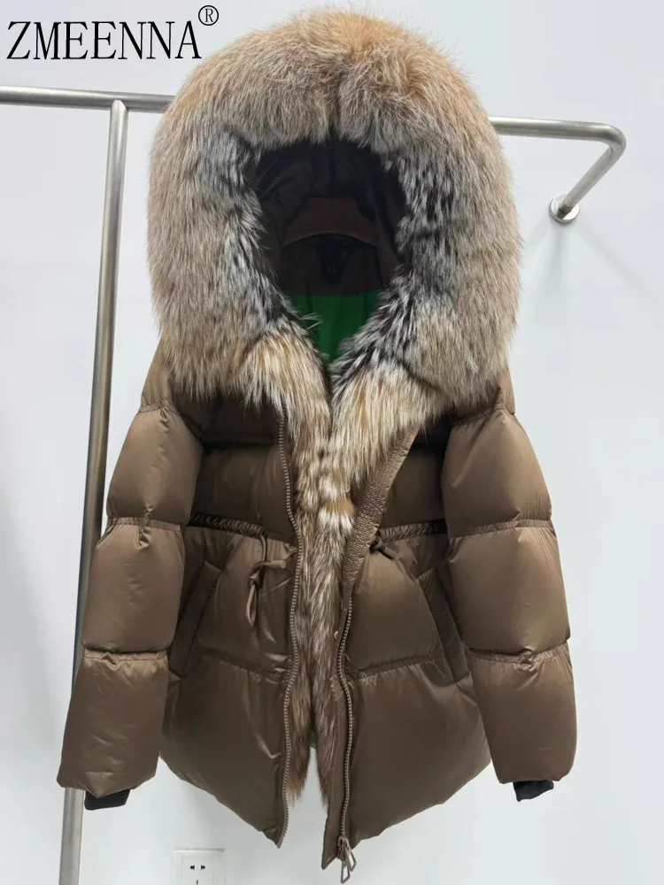 

ZMEENNA женское короткое пуховое пальто-пуховик из натурального меха с капюшоном, зимняя куртка, теплая верхняя одежда, модная куртка на талии с завязками ZM4323