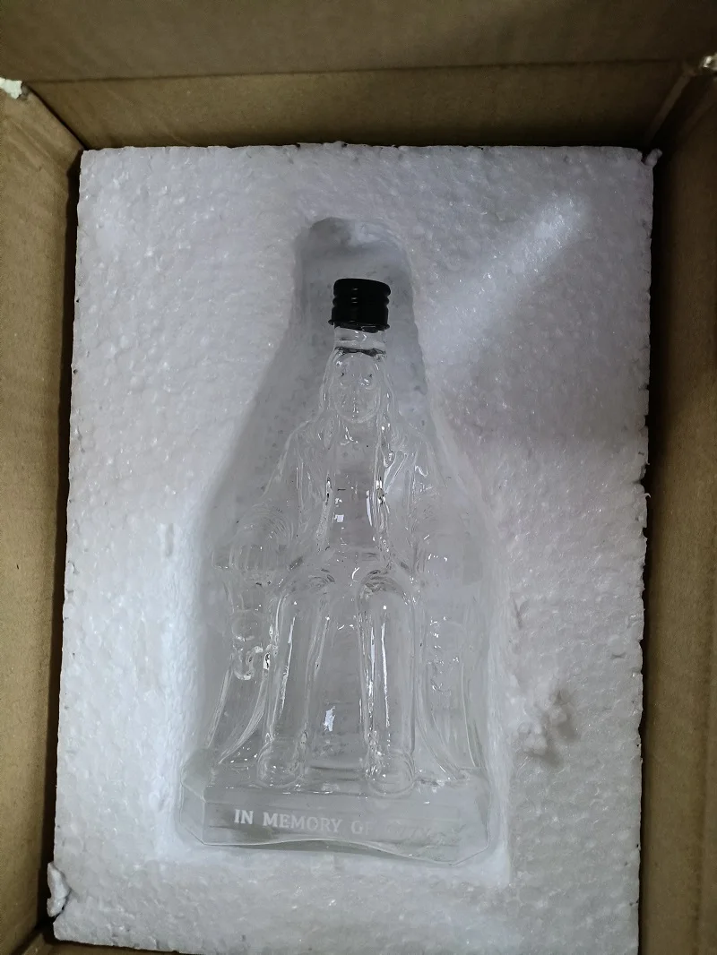 زجاجة ويسكي Ozzy Osbourne العودة إلى البداية زجاجة نبيذ الويسكي التذكارية ديكور المنزل تمثال جمع الحرف اليدوية #5