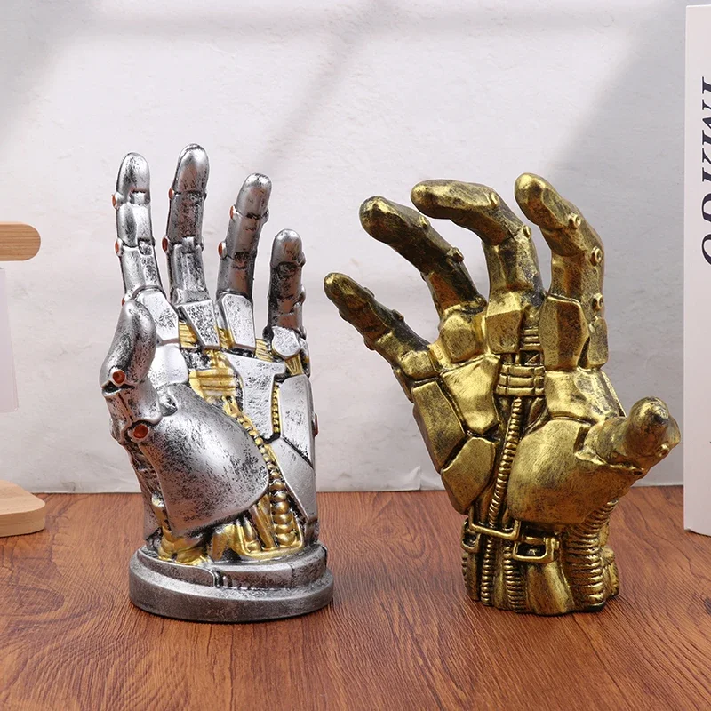 Creative Punk Gamepad Holder Robotic Hand Ornament Cool Simulated Mechanical Hand Statue Decor Desktop Holder Decoration