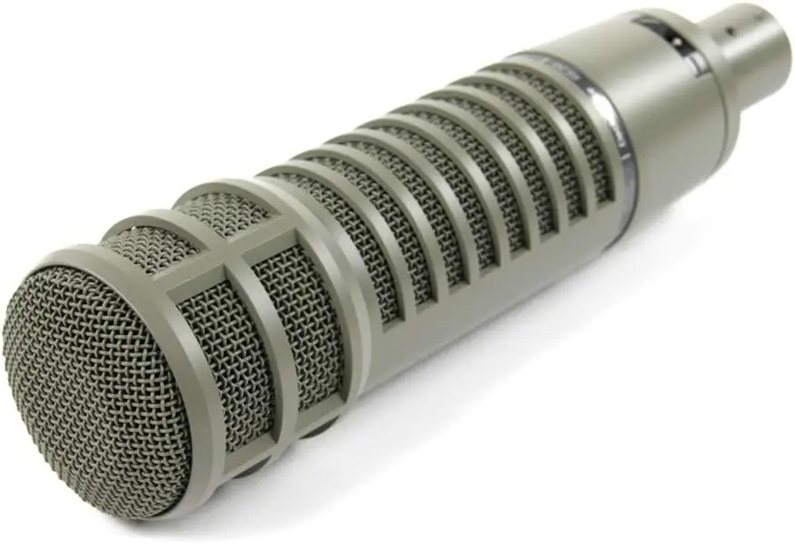 

Broadcast Announcer Microphone with Variable-D