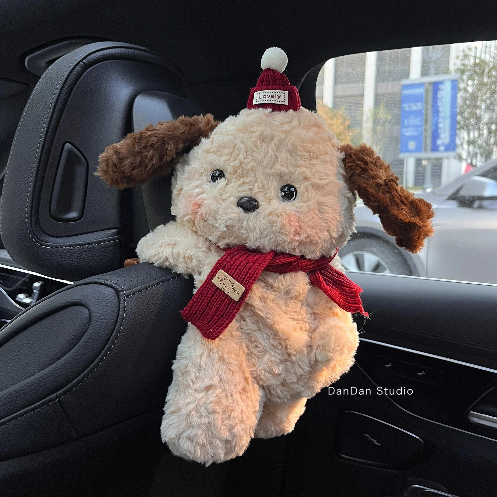 

1pc Universal Car Tissue Hanger Doll Cute Creative Hanging Tissue Holder Plush Vehicle Tissue Case Paper Box