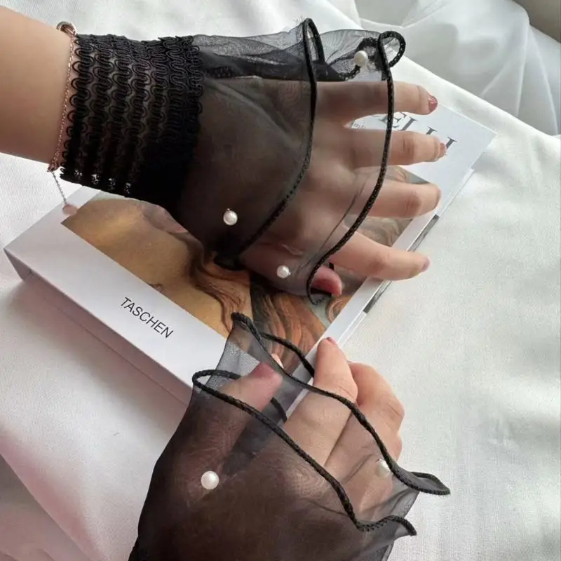 

39BB Elegant Lace Wrist Cuffs Breathable Mesh Gloves Pearls Beaded Layered Fake Sleeves For Women Fashion Sweater Accessories