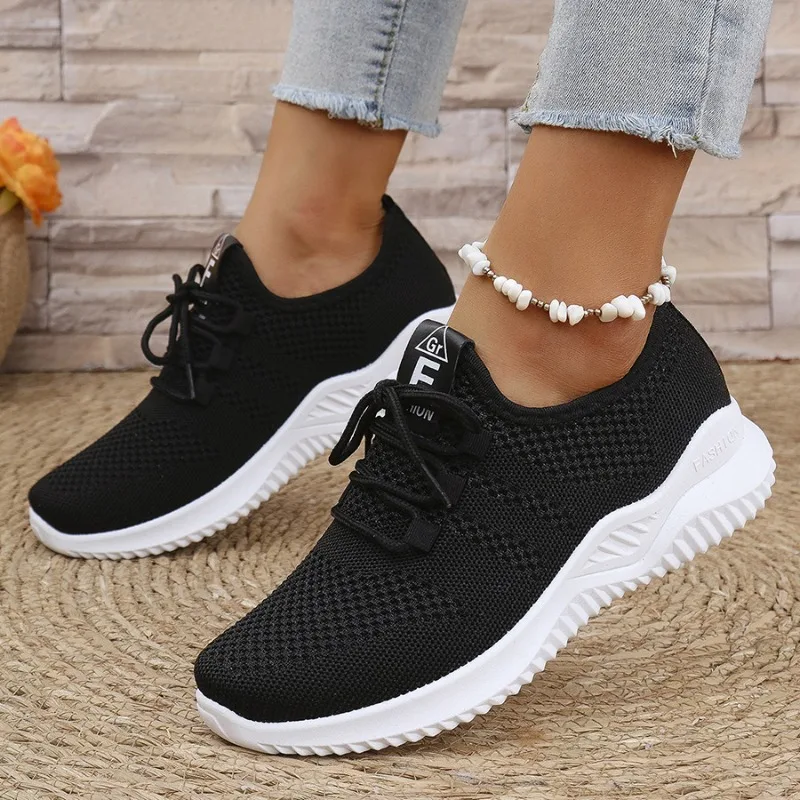 Women's breathable walking shoes with straps, lightweight and thick sole, suitable for workplace outdoor travel and leisure