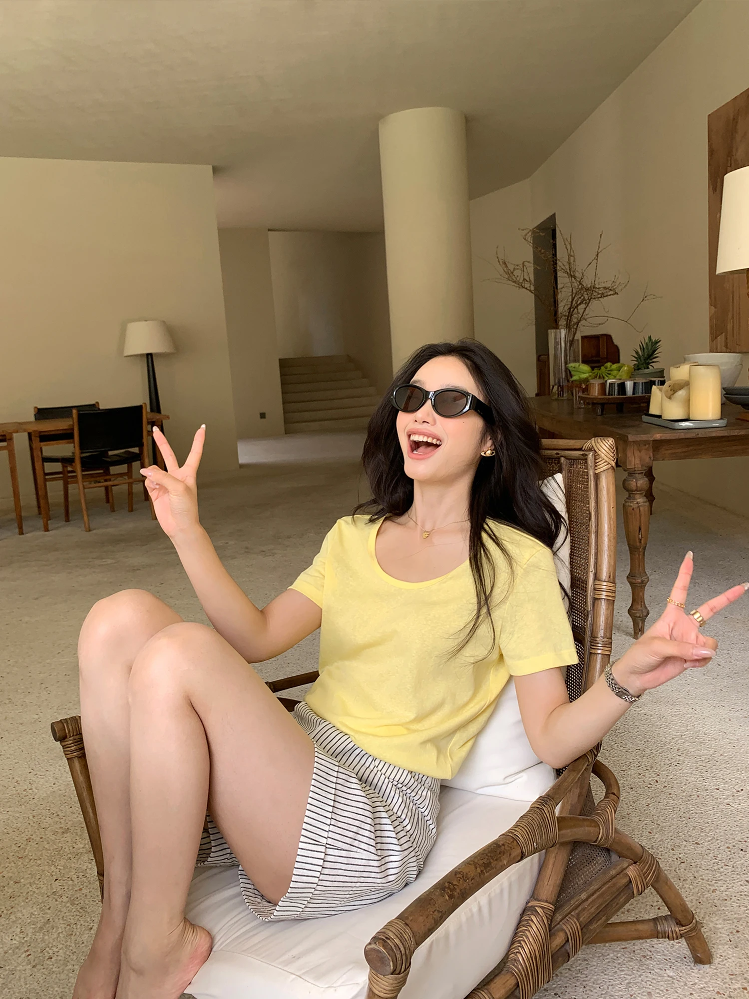 

Pusumede Women's Basic U-Ne ort Sve T-irt Loose Fit Summer Cotton Polyester Blend Knitted Snowflake Texture Top