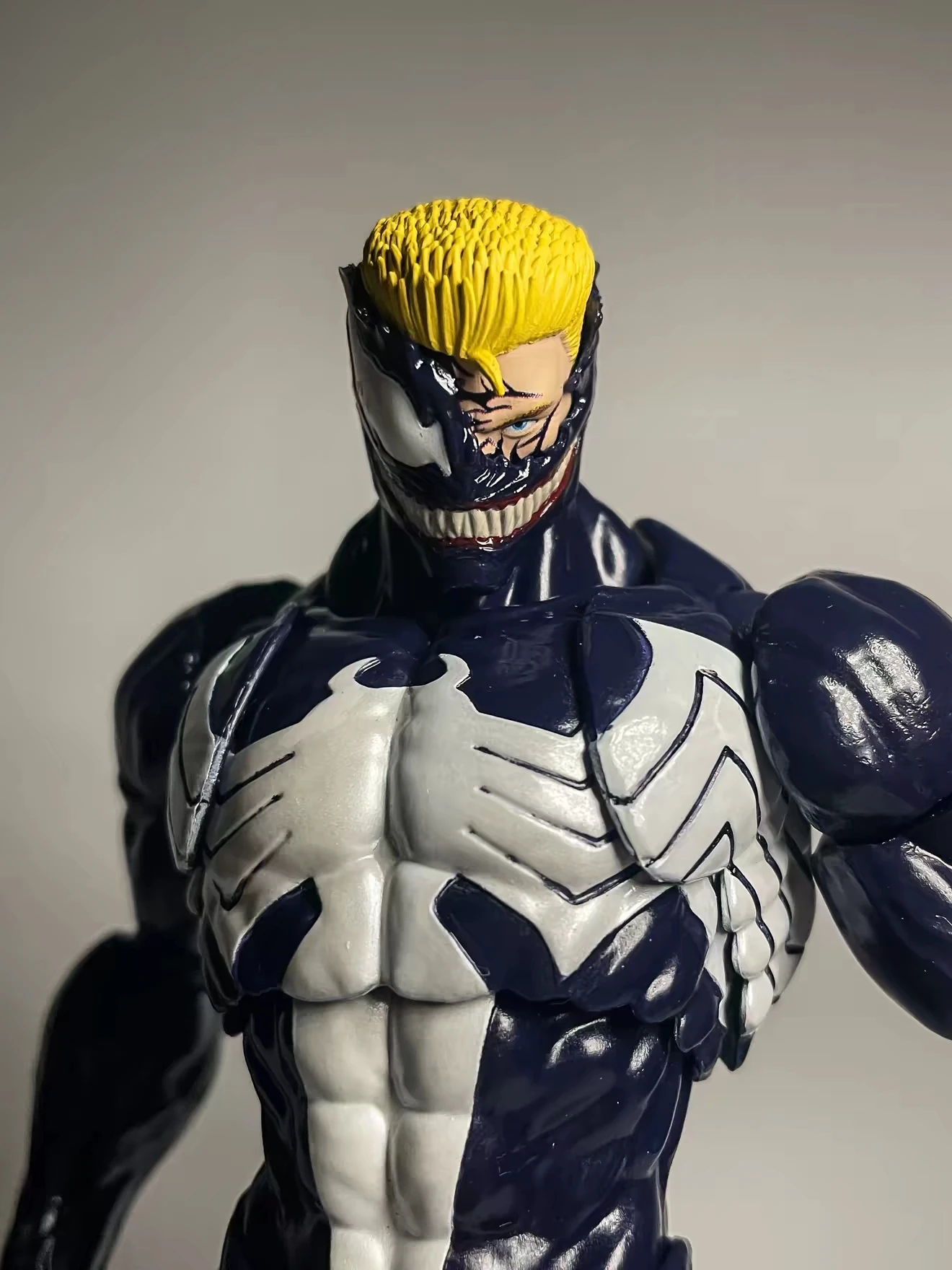 In Stock NEW Mess Toys Venom Lethal Neighbor Spider‑Man Symbiotic Black Suit Action Figure Rich Symbiote Tentacle Accessories