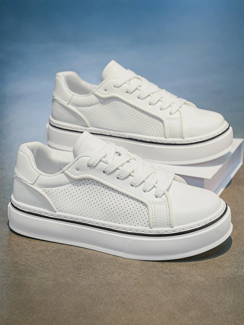 

Men's Summer New Hole Punching Breathable Leather Surface Thick Bottom Sports White Sneakers Low Help Pure Color Casual Shoes