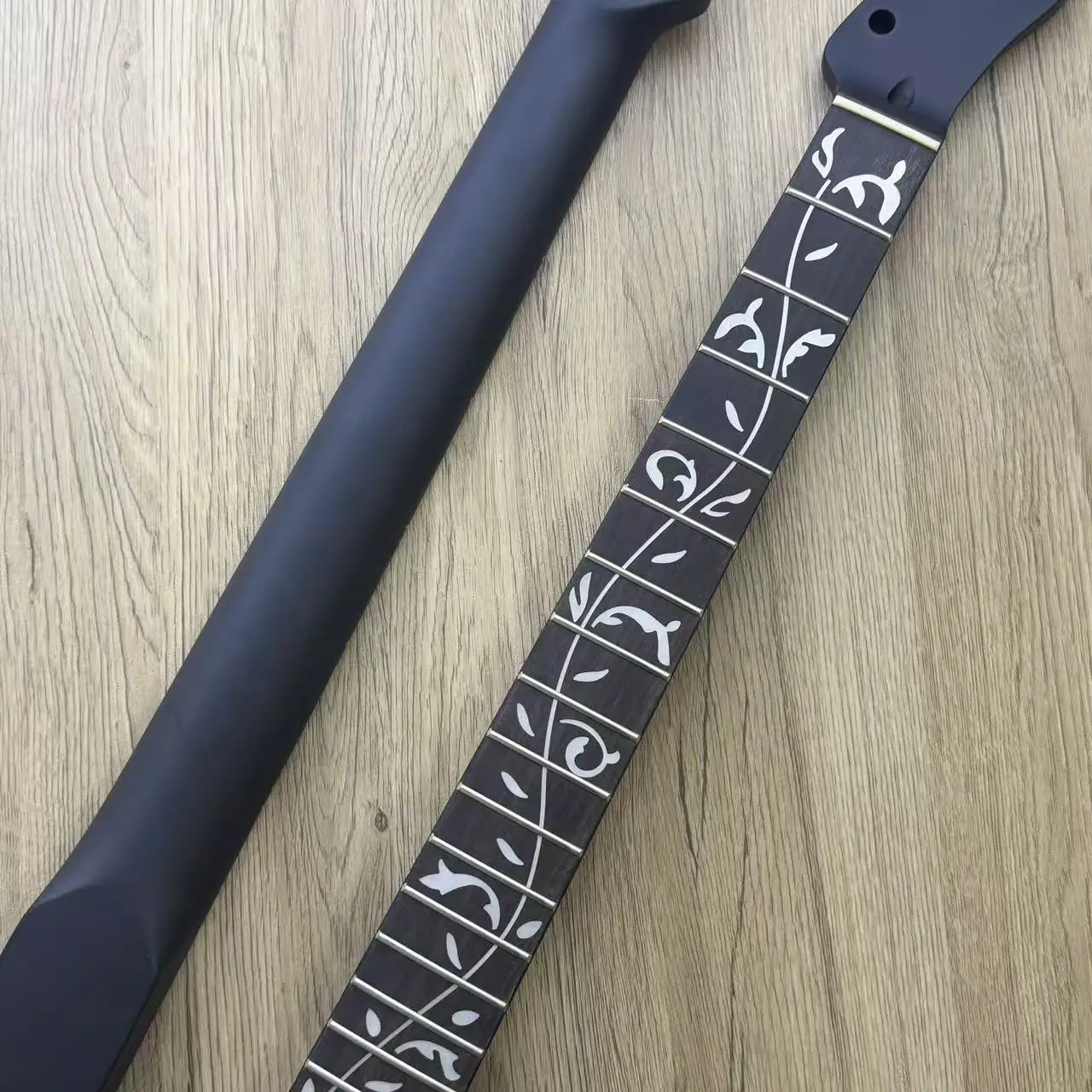 tl-style-guitar-neck-22-fret-black-satin-finish-flower-inlay-fingerboard-replacement