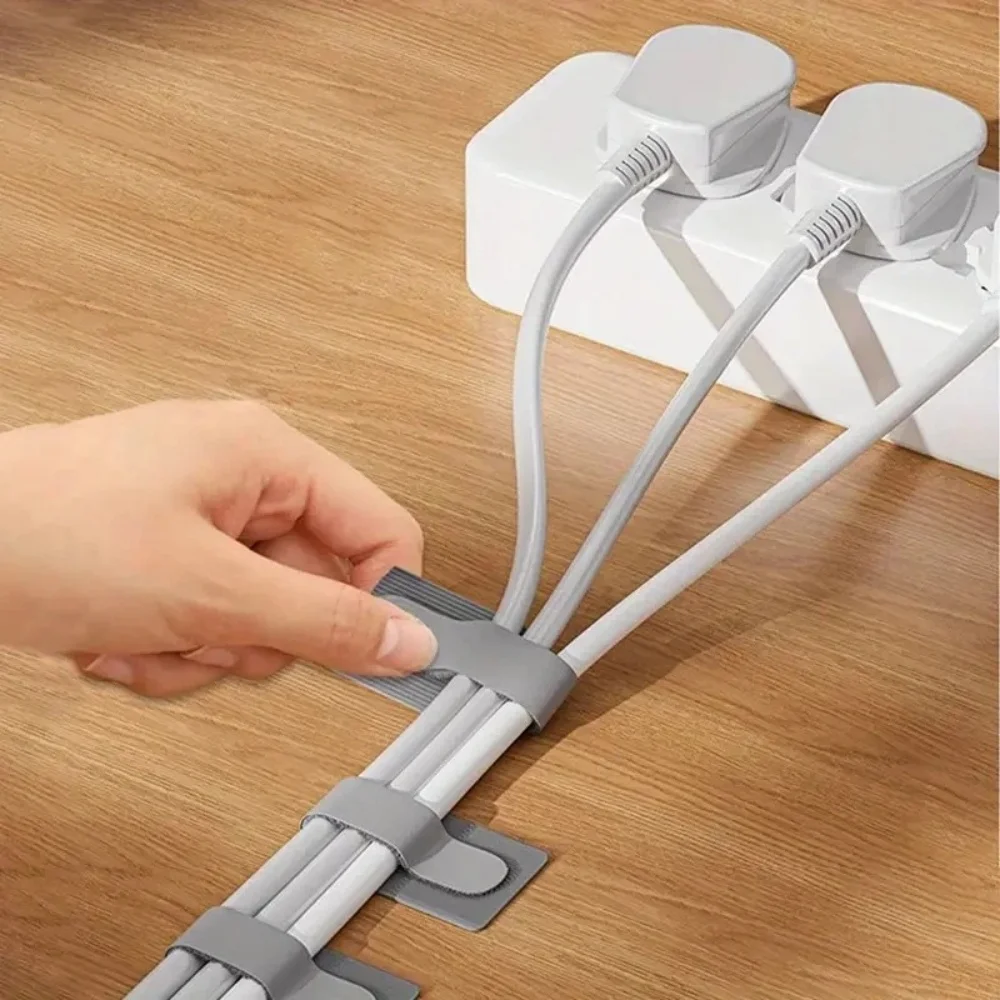 Organizadores de Cabos Autoadesivos Reutilizáveis (10/20 Peças) para Mesa: Gerenciador de Fios, Enrolador de Cabos e Suporte de Armazenamento para Mouse e Fone de Ouvido