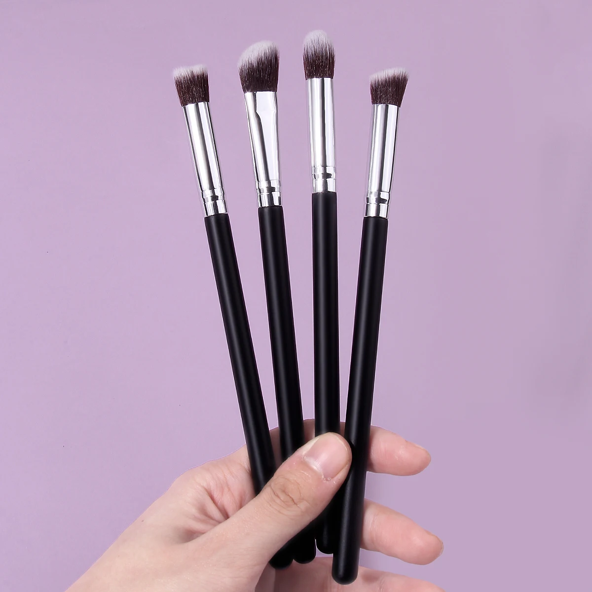 4-teiliges hochwertiges Set mit Lidschatten-, Augenbrauen-, Blending- und Detailpinseln sowie multifunktionalem Augen-Make-up-Pinselset