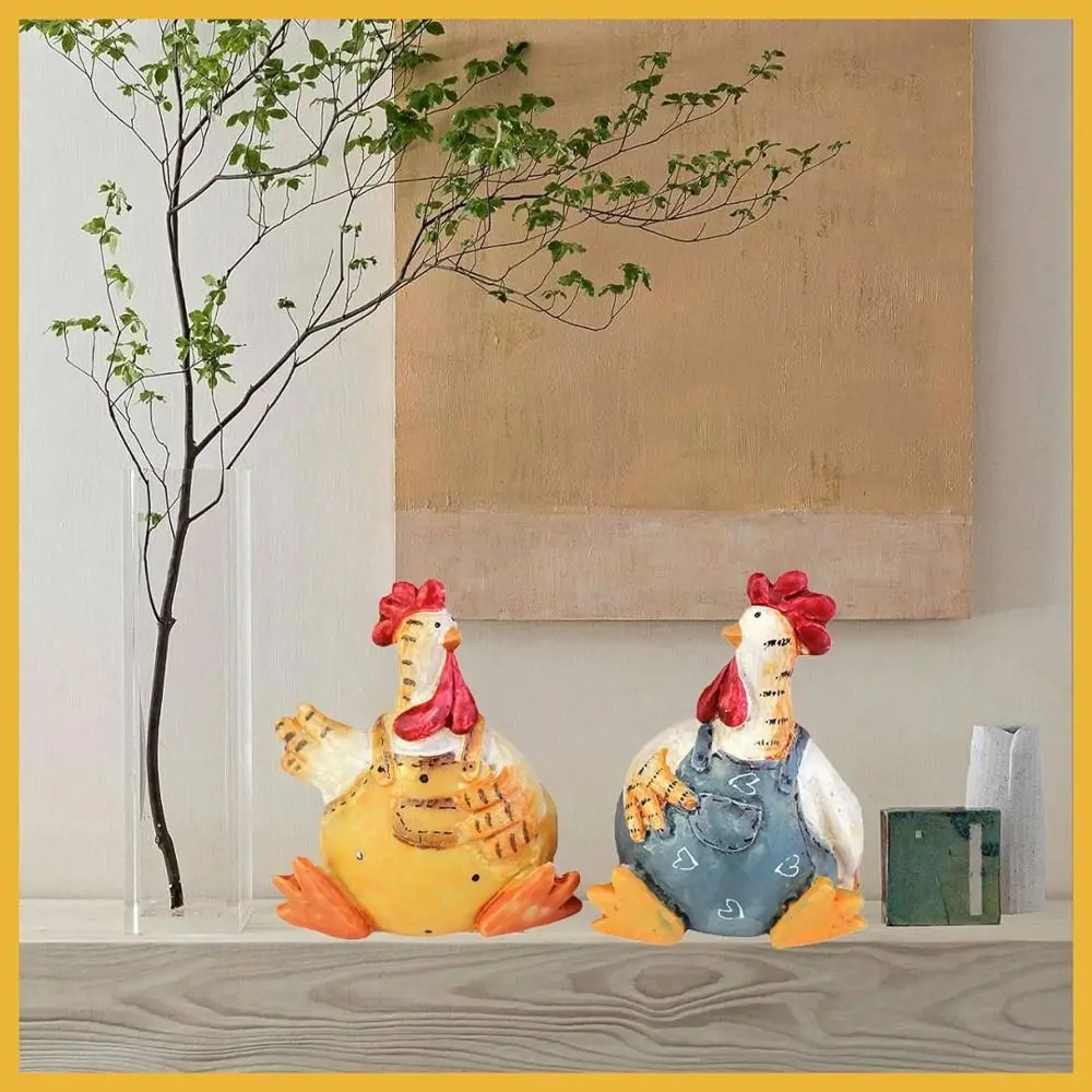 

Милые парные фигурки кур из смолы, декоративные пасхальные украшения, мультяшные миниатюрные куриные статуэтки, подарок для мальчиков