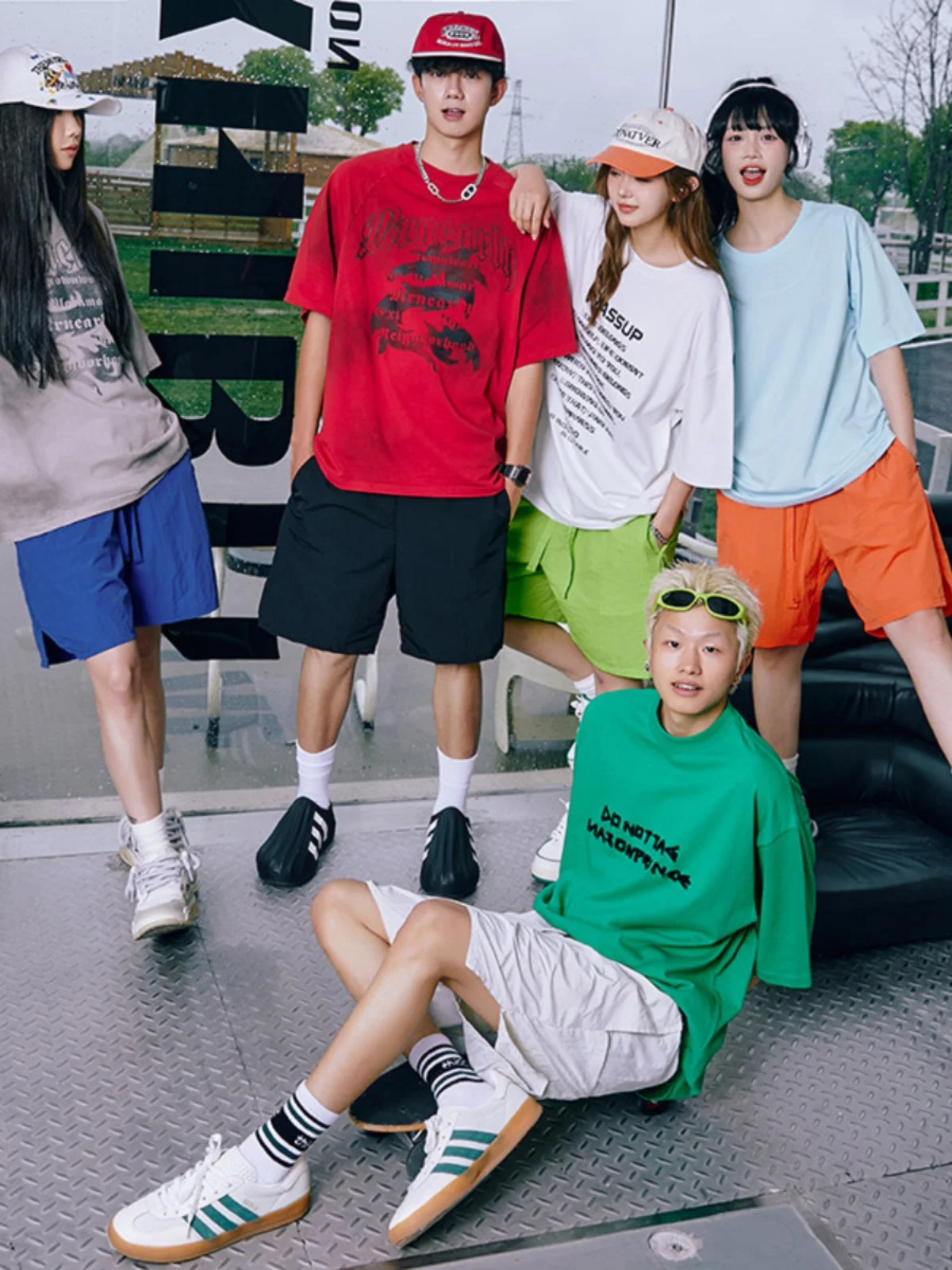 

Мужские шорты из ледяного шелка для лета, быстросохнущие, для активного отдыха, модные, спортивные, повседневные, свободного кроя, с низкой талией, молодежные, трендовые