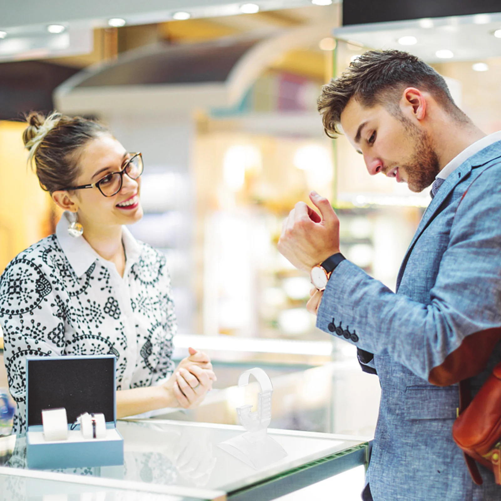 

2 pcs Watch Display Stand Showcase Holder Jewelry Organizer Base Stable Acrylic Watch Display Stand Storage Rack For Men Women