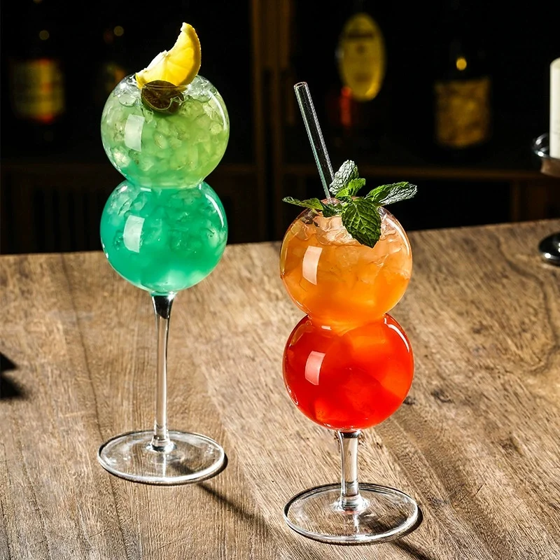 Transparent modern design borosilicate glass goblet gourd shape