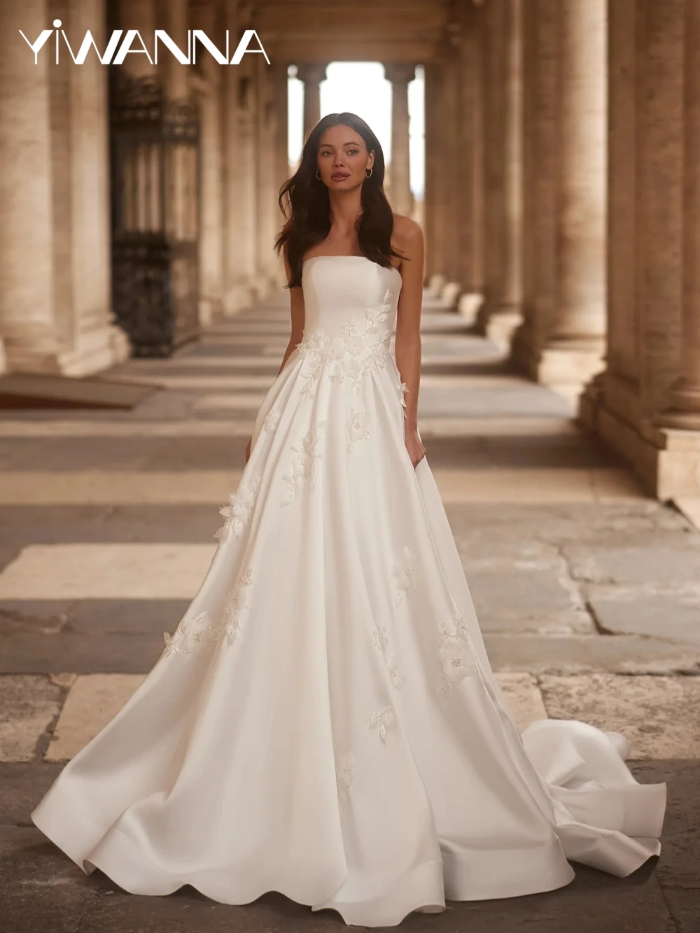 

Sparkly Beaded 3D Flower Wedding Dress Charming A-line Satin Long Bridal Gown Customized Dreamy Strapless Dresses For Bride