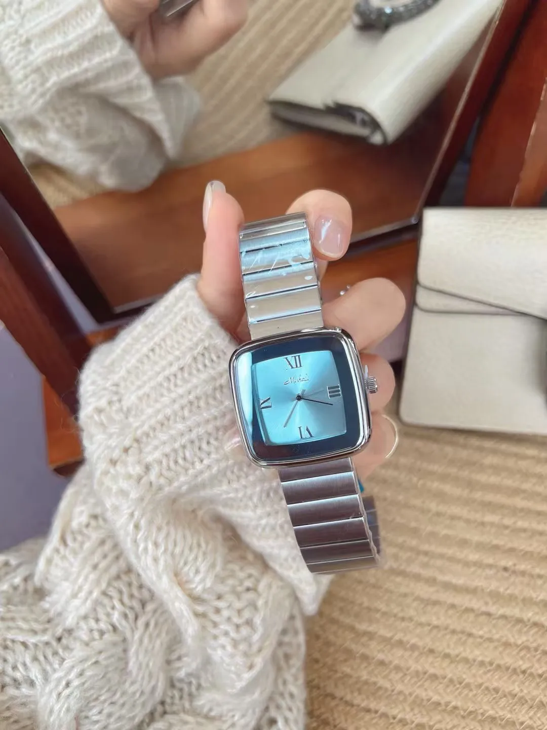 2026New Women'S Watch Luxurious And Sophisticated Women'S Watch With A Steel Band And Large Square Dial A Fashionable Timepiece.