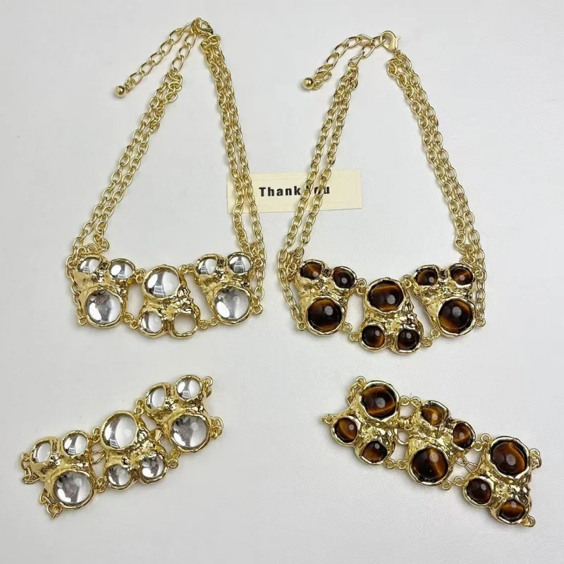 

Retro European And American Bubble Texture Metal Necklace Bracelet for Women Set Suitable for Party And Banquet Accessory