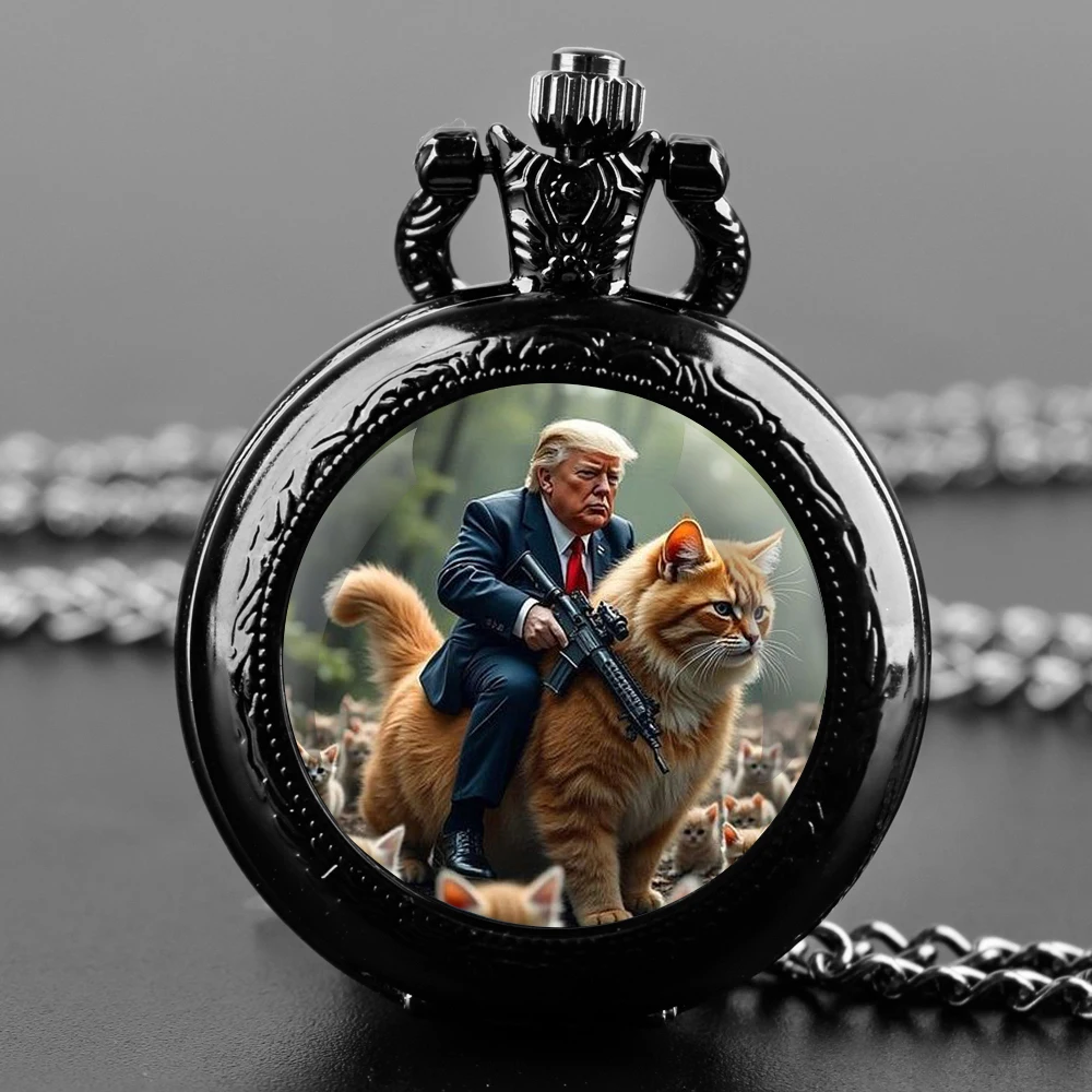 Divertido reloj de bolsillo de cuarzo con cúpula de cristal, diseño Trump 2024, con cadena duradera, esfera de números árabes para hombres y mujeres, regalos creativos