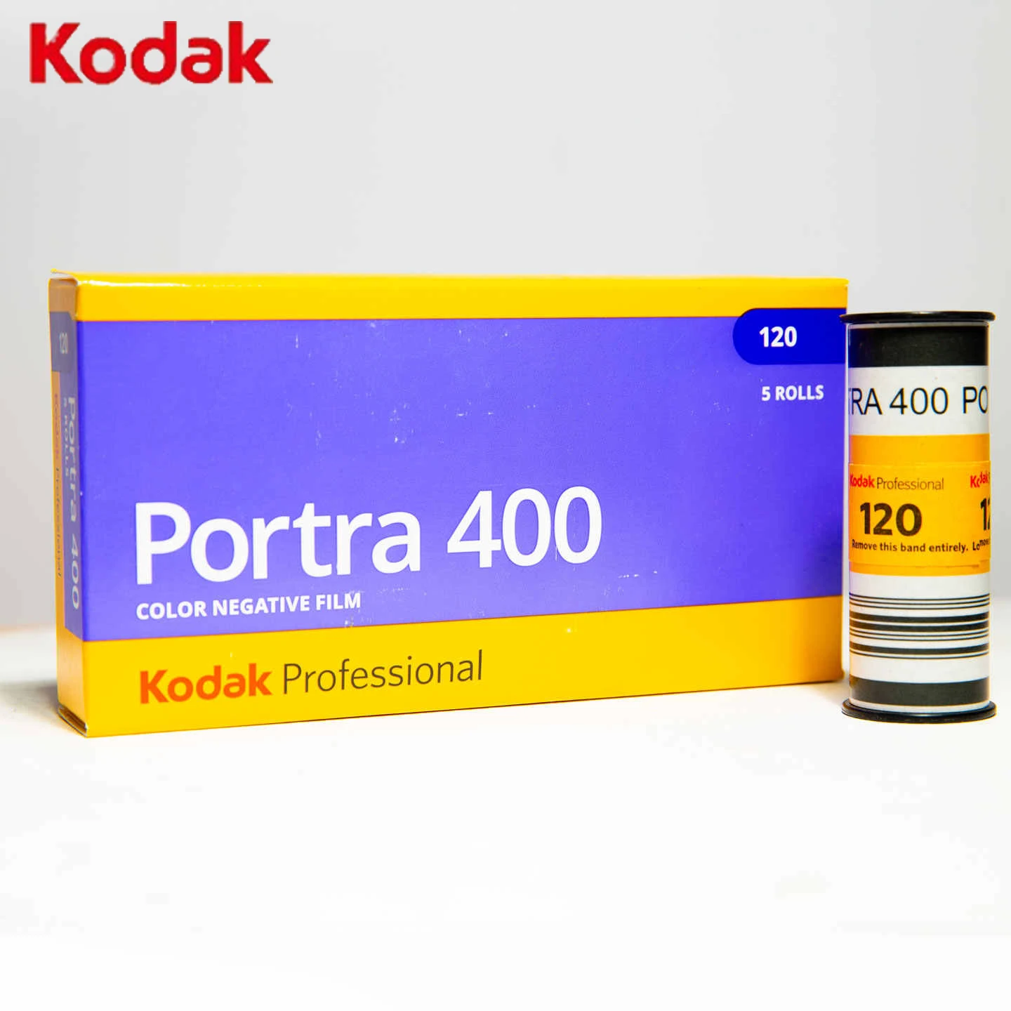 Película Kodak de 120 mm, Película Profesional en Color PORTRA 400, Película Negativa 1 3 10 Rollos, Película para Retratos al Aire Libre, Grano Fino (Fecha de Caducidad: 2027)
