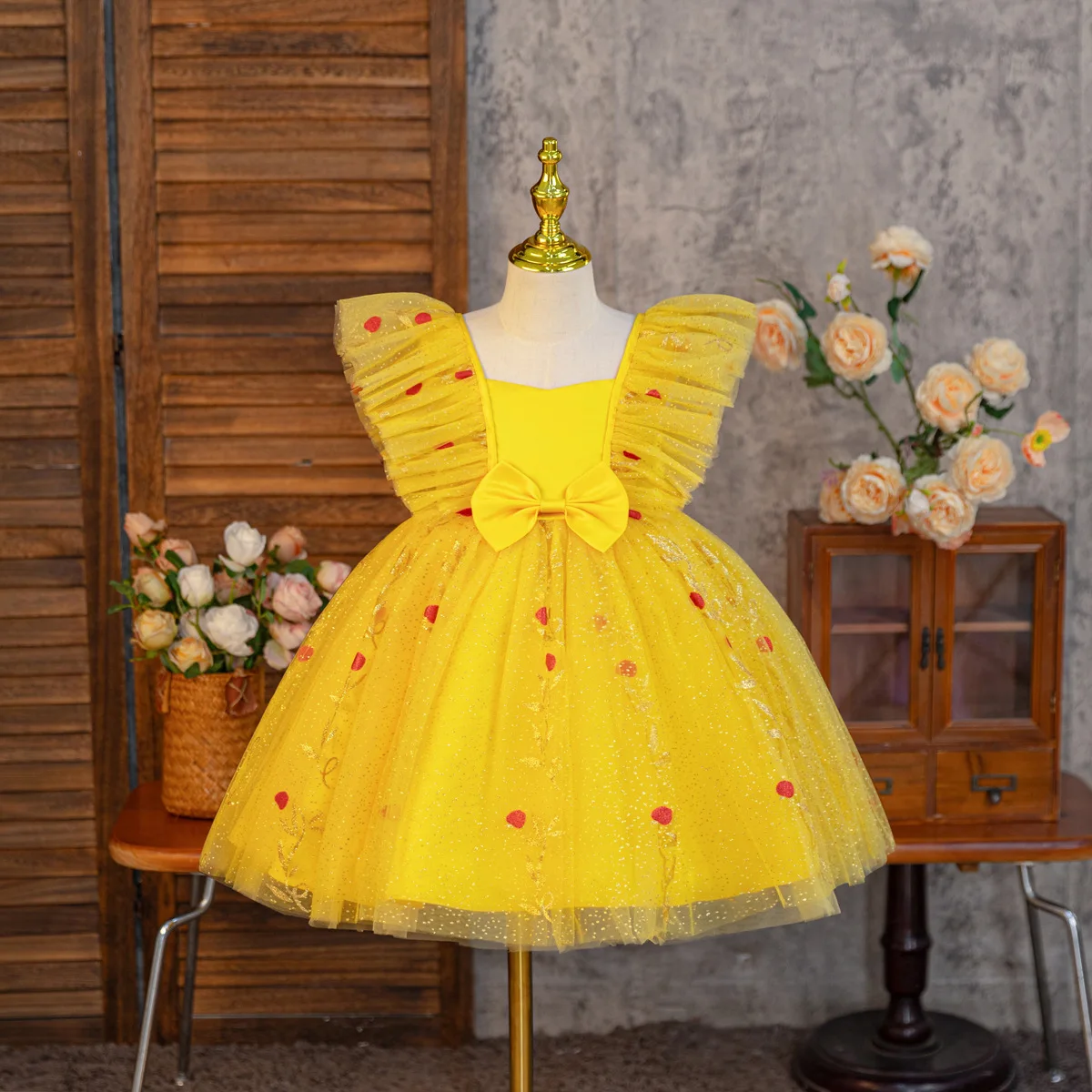 صيف جديد شعبية شبكة مطبوعة فستان السنة الجديدة شبكة نفخة فستان كبير تحلق كم فتاة الأميرة تنورة