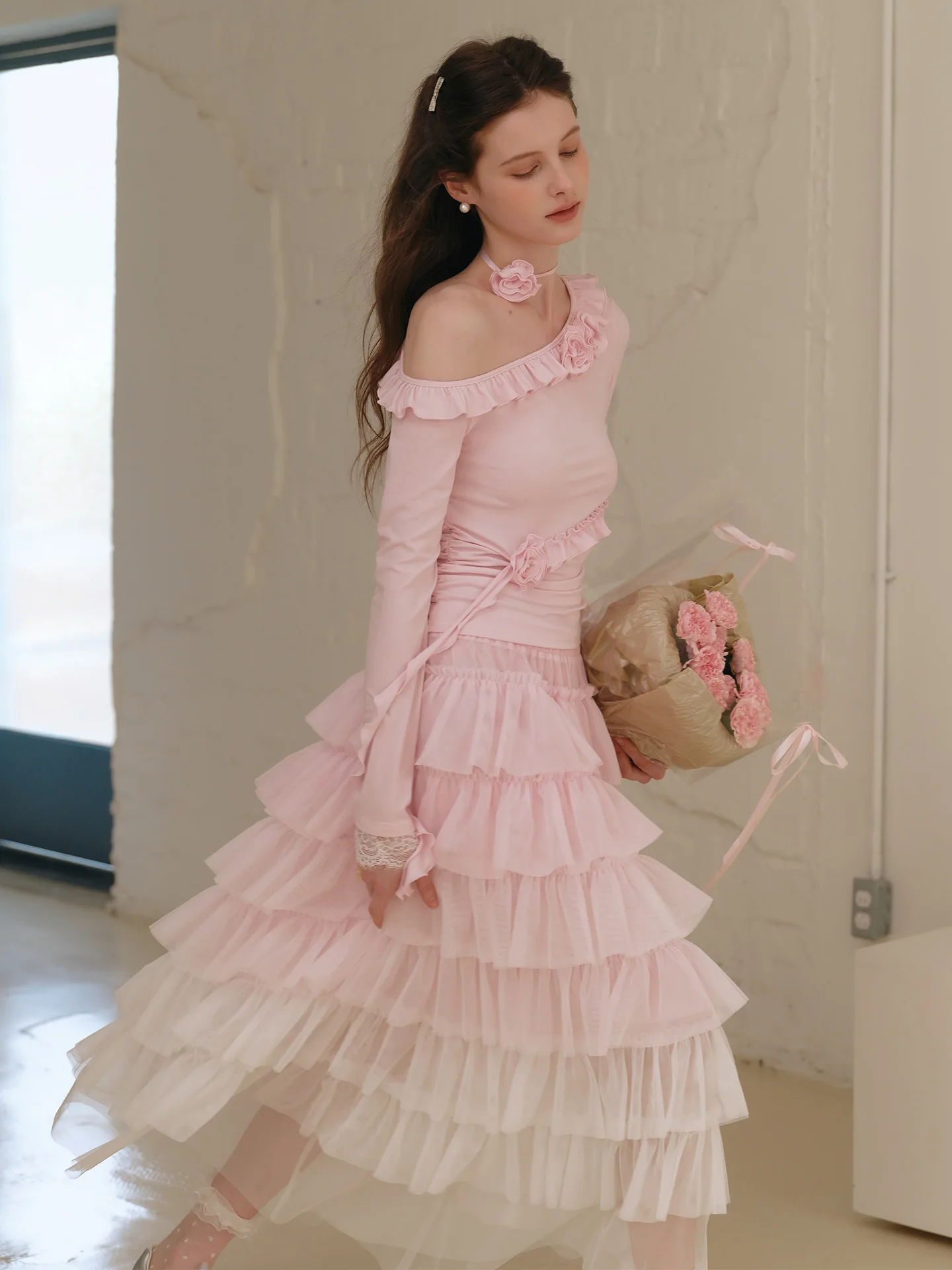 

Весна 2026: Новая коллекция! Женское пышное платье-юбка А-силуэта из дышащего, приятного к телу полиэстера с высокой талией.