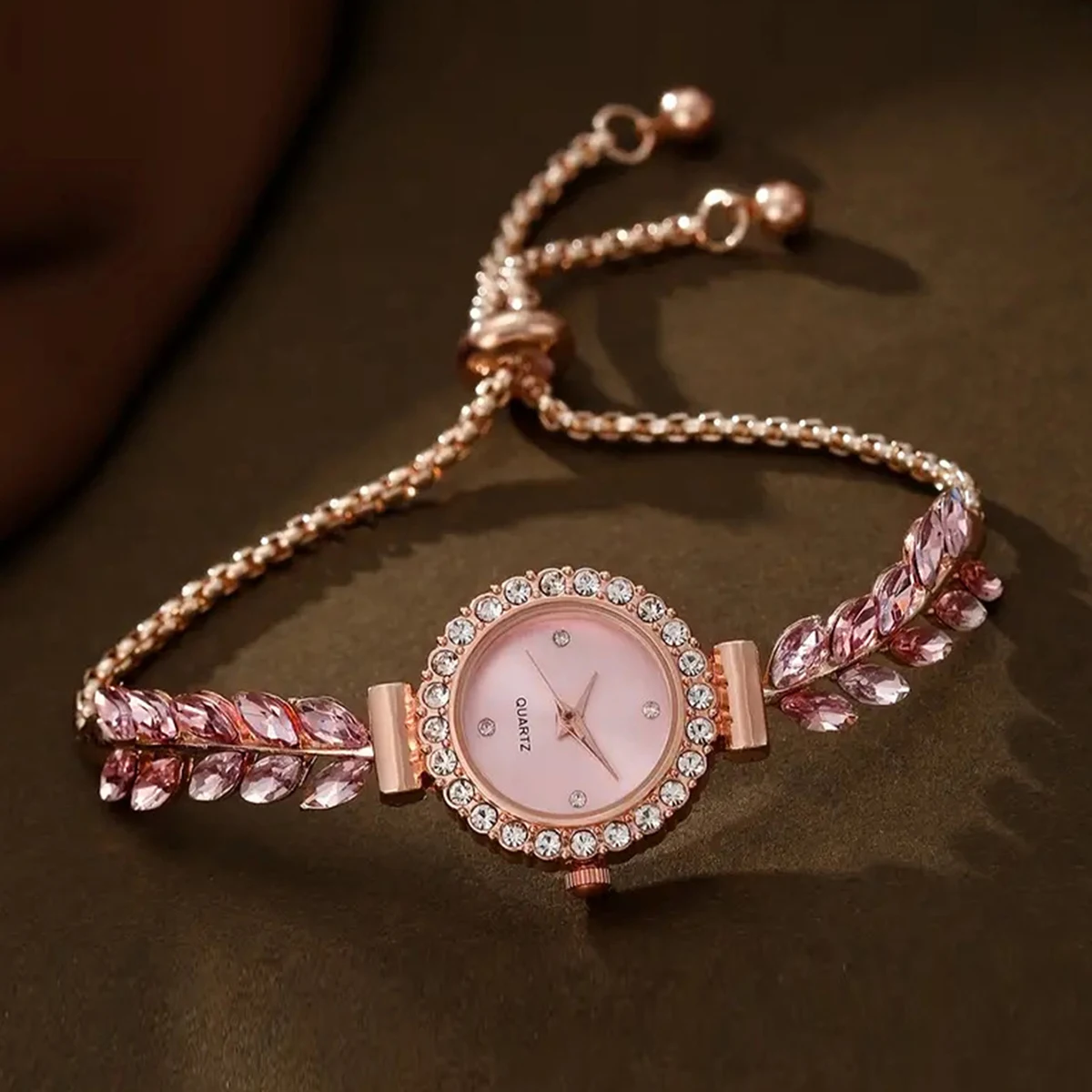 New LUCKY FOX Women's Simple and Casual Quartz Watch Diamond Rose Gold Chain Watch Strap Watch Bracelet Festival Gift