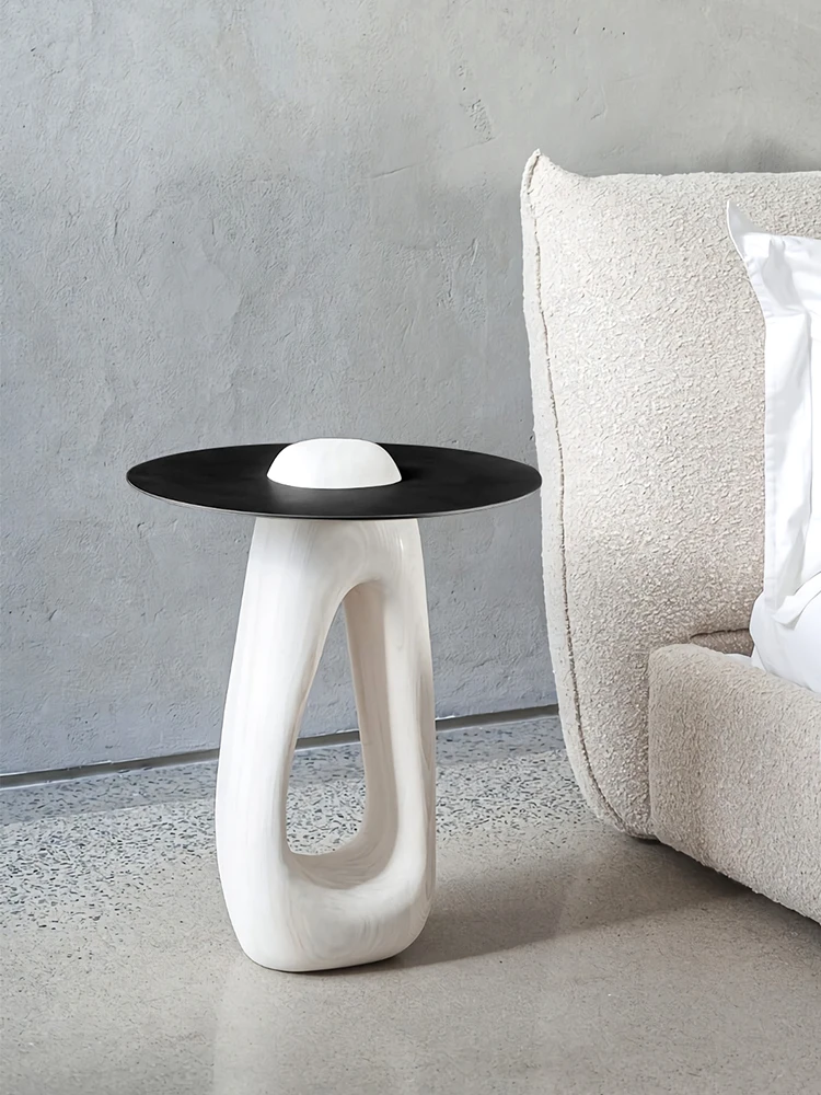Divano da soggiorno moderno e creativo, tavolino dalla forma speciale, piccolo appartamento, tavolino da caffè in legno massello di design nordico