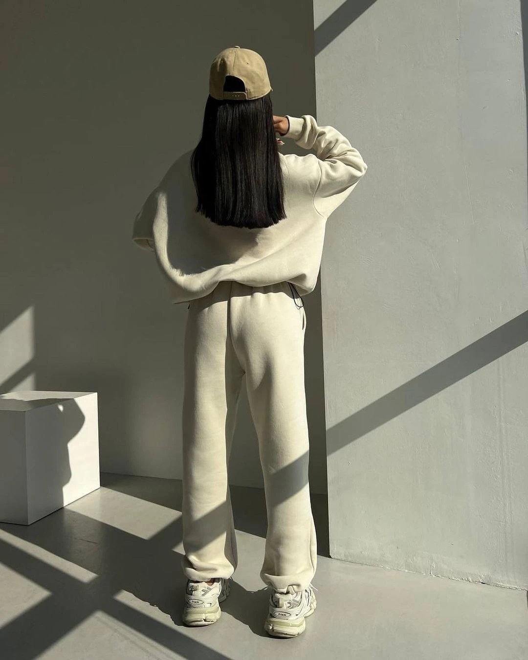 New Casual Faion Patchwork Thiened Long Sve Sweatirt Pants Set Baggy Top Pant Set Comfortable Spring Women's Outfit