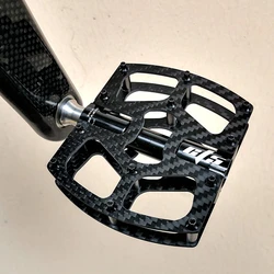 2024New Ultralight  Carbon Fiber Bicycle Pedals Titanium Axle 3 Bearings Pedals MTB Road Bike Lightweight Flat Pedals 234g