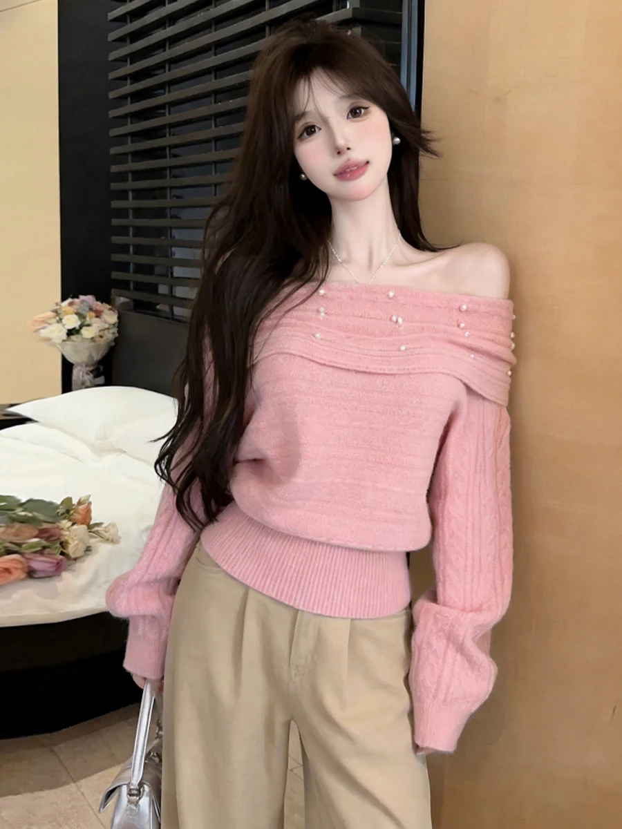 Loose Fit Shoulder Bared One-Shoulder Sweater Women's Style Casual Loose Knitted Top Pearl Embellished Short Sleeve Sweater