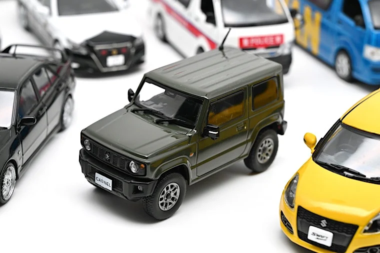 CarNel Isuzu Jimny 2018 JB64W 1:43 Metal Die-cast Model Collection Car Toy