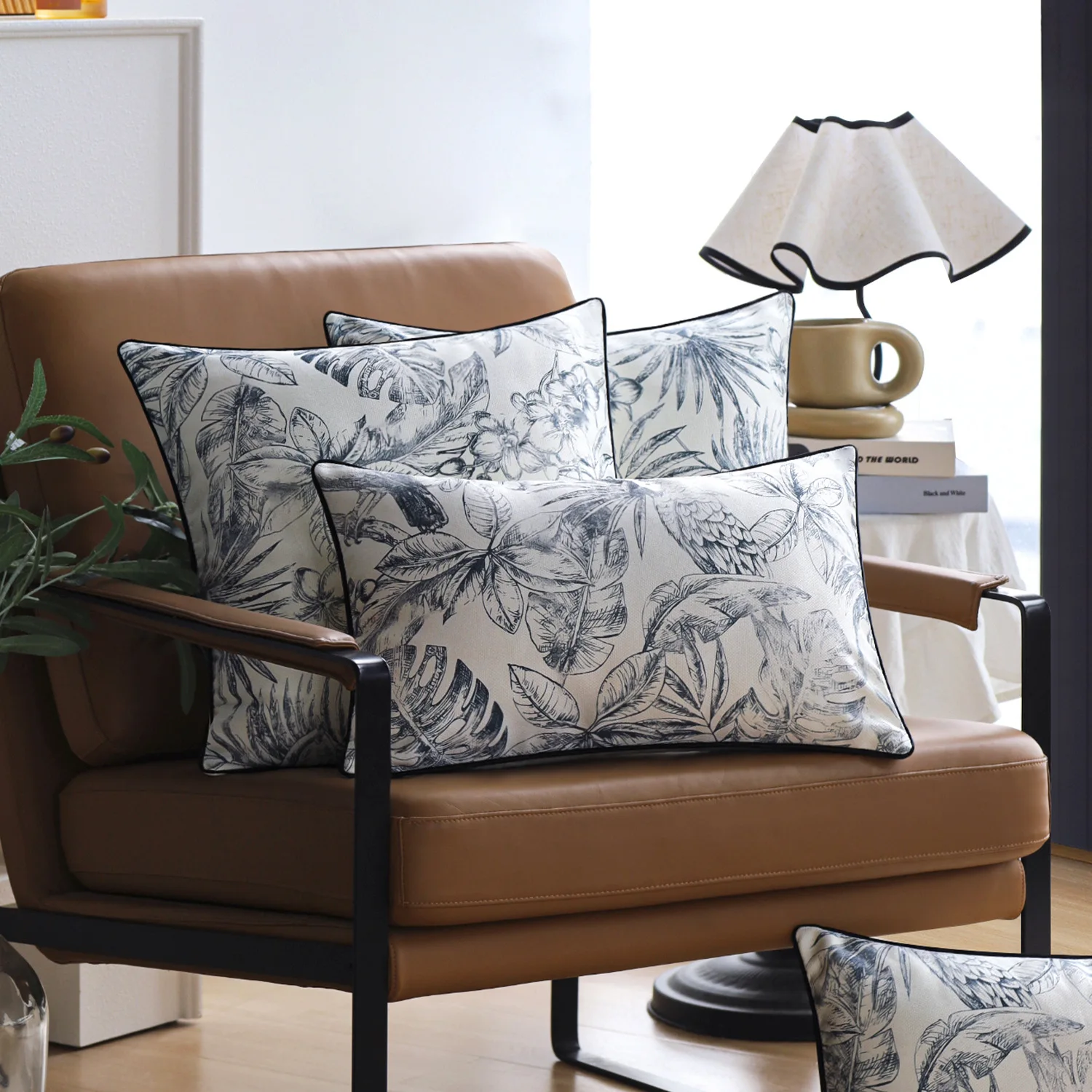 2PCS Modern Outdoor Waterproof Cushion Cover Tropical Plant Printed Pillow Cover Sun Protection Pillowcase for Summer Home Decor