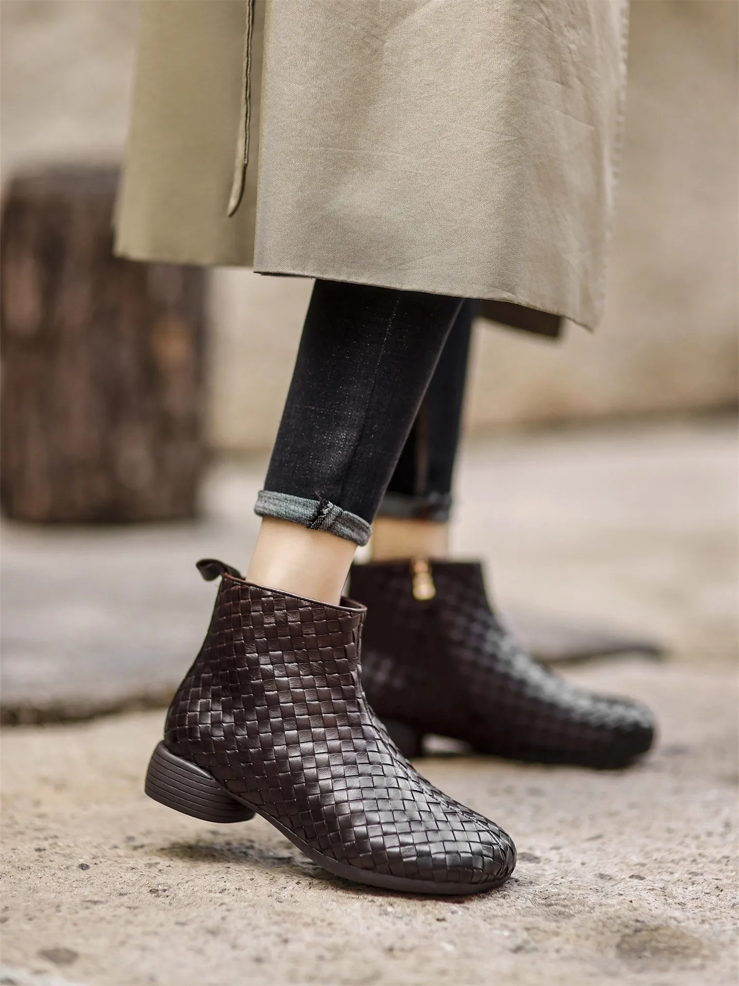 

GKTINOO женские ботинки из натуральной коровьей кожи, короткие ботинки, модные ботильоны с круглым носком, зимняя теплая современная женская обувь на плоской подошве