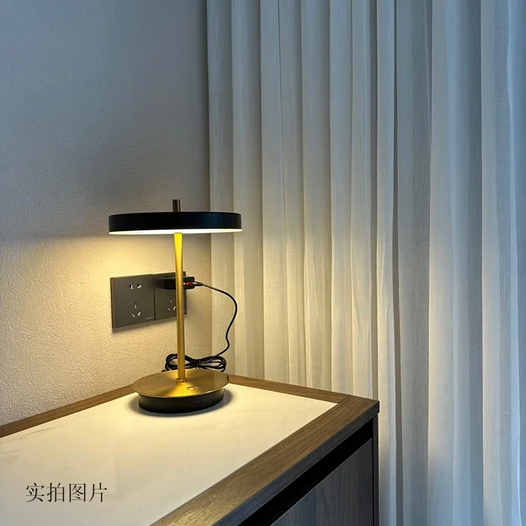 

Italian Design Bedside Living Room Bedroom Study Desk Lamp Dimming Modern Simple Marble Lamp
