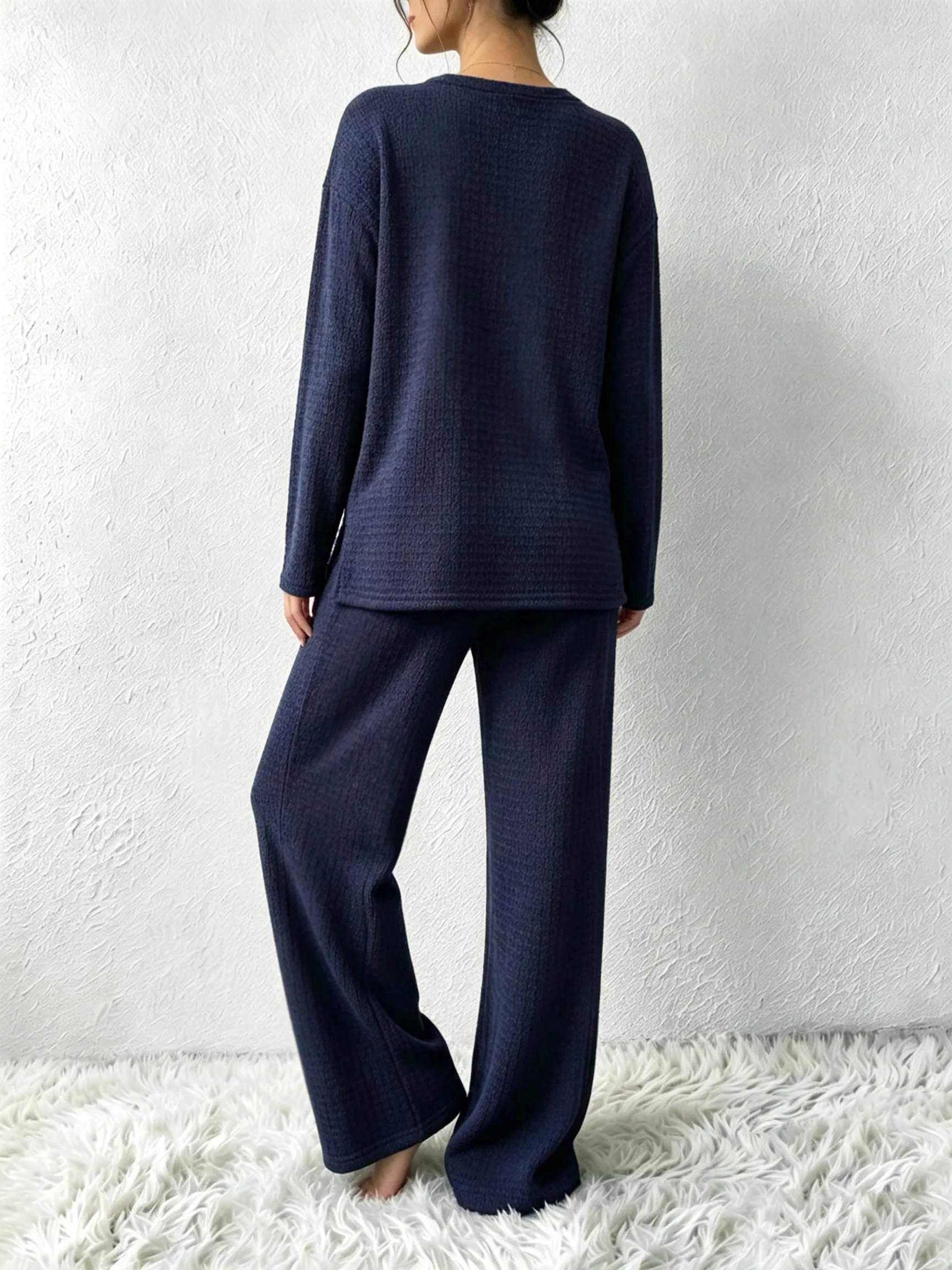 Women Solid Textured 2‑Piece Outfit, Round Neck Loose Long‑Sleeve Top With Chest Pocket & Side Slit, High Waist Wide Leg Pants S