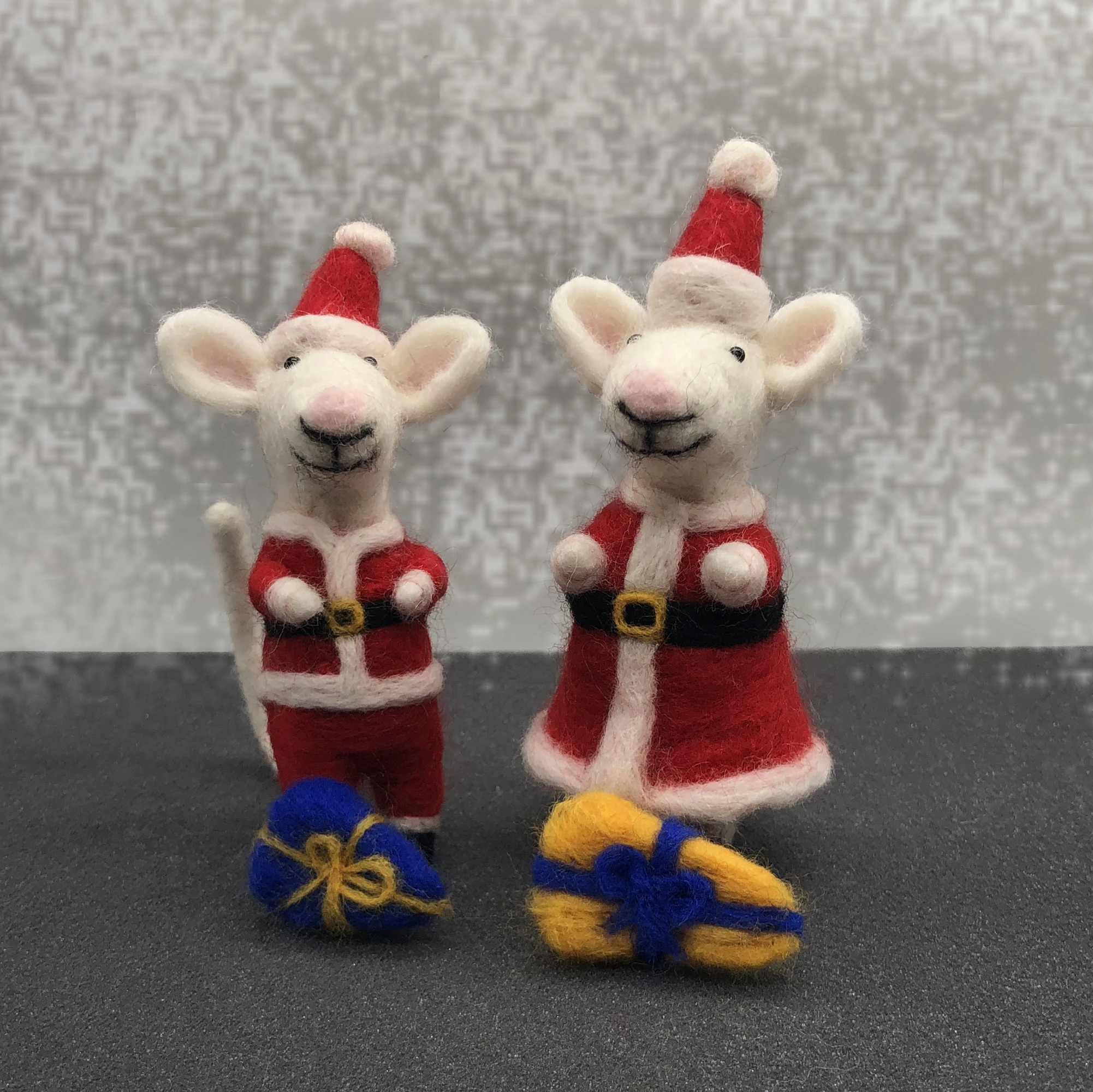 2 Pack Santa Mice Needle Felting Kits for Beginner Gift for Mom DIY Craft Kits