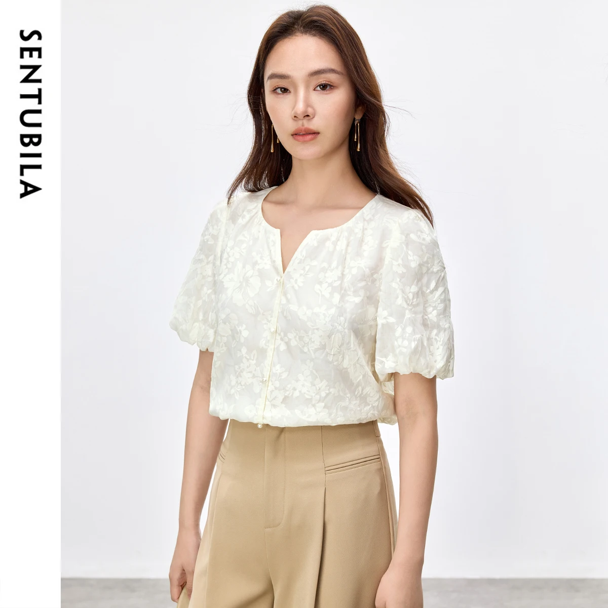 SENTUBILA Chiffon Women Shirt 2025 Spring Summer New Cotton Chic Printing Crewneck Puff Sleeve Button Female Blouse 152V59159