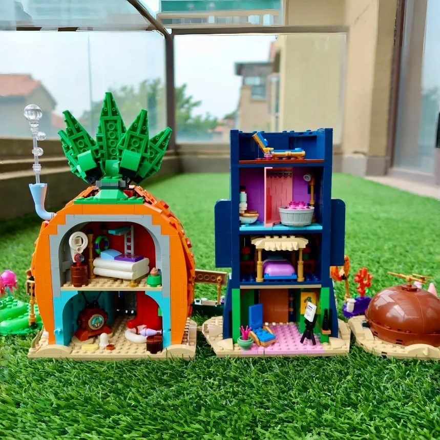 2026 New 1794pcs Underwater Town Scene Pineapple Stone House Blue Multilayer Apartment House Building Blocks Toy Christmas Gifts